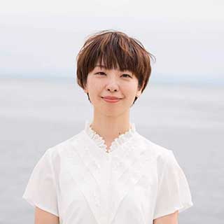 中西ちさと